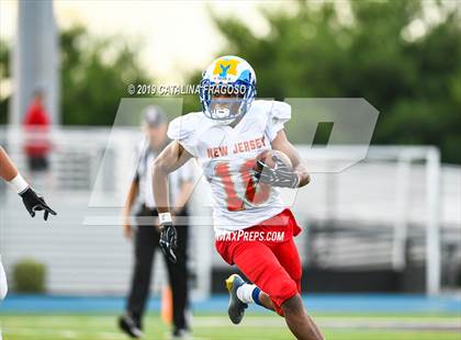 Thumbnail 2 in Phil Simms All-Star Classic (North vs. South) photogallery.