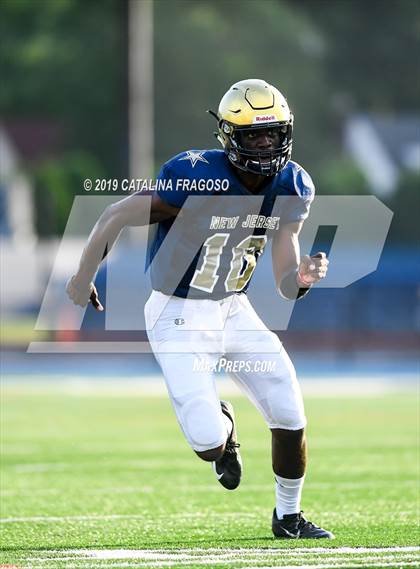 Thumbnail 3 in Phil Simms All-Star Classic (North vs. South) photogallery.