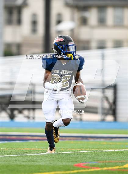 Thumbnail 1 in Phil Simms All-Star Classic (North vs. South) photogallery.