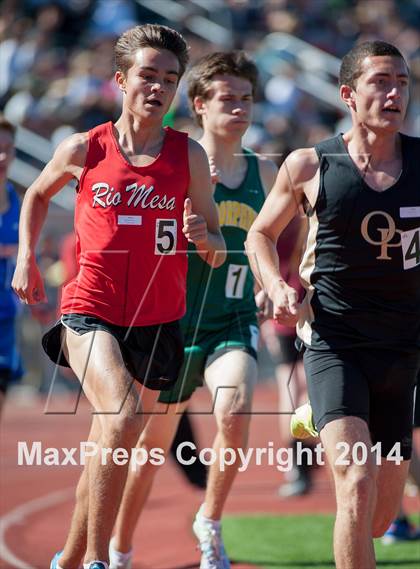 Thumbnail 2 in Don Green Invitational (Boys 1600m) photogallery.
