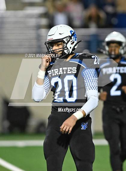 Thumbnail 3 in Bremond vs. Chilton (UIL 2A Regional Semi-final) photogallery.