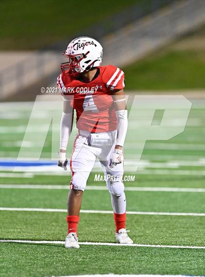 Thumbnail 2 in Bremond vs. Chilton (UIL 2A Regional Semi-final) photogallery.