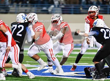 Thumbnail 1 in Bremond vs. Chilton (UIL 2A Regional Semi-final) photogallery.