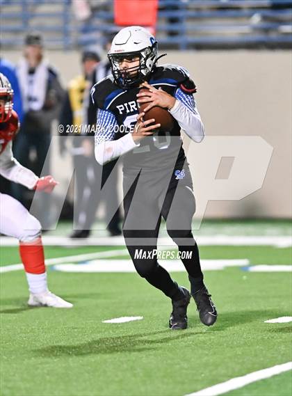 Thumbnail 3 in Bremond vs. Chilton (UIL 2A Regional Semi-final) photogallery.