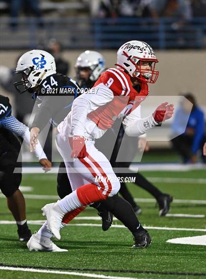 Thumbnail 2 in Bremond vs. Chilton (UIL 2A Regional Semi-final) photogallery.