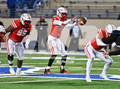 Thumbnail 3 in Bremond vs. Chilton (UIL 2A Regional Semi-final) photogallery.