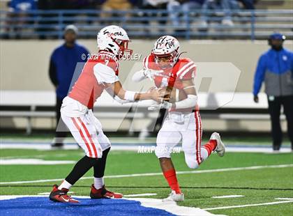 Thumbnail 1 in Bremond vs. Chilton (UIL 2A Regional Semi-final) photogallery.