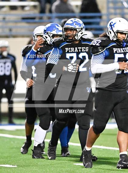 Thumbnail 1 in Bremond vs. Chilton (UIL 2A Regional Semi-final) photogallery.
