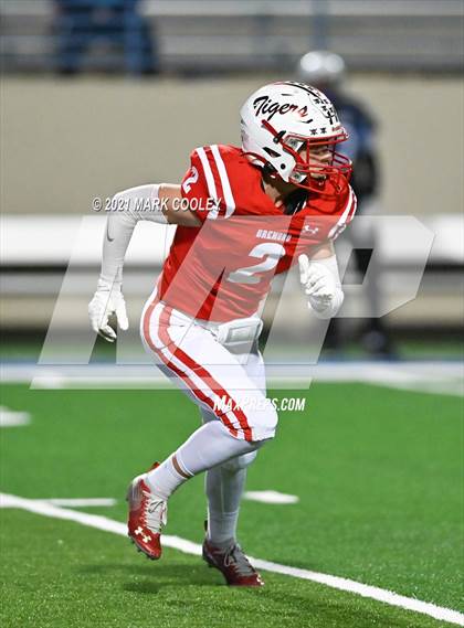 Thumbnail 1 in Bremond vs. Chilton (UIL 2A Regional Semi-final) photogallery.