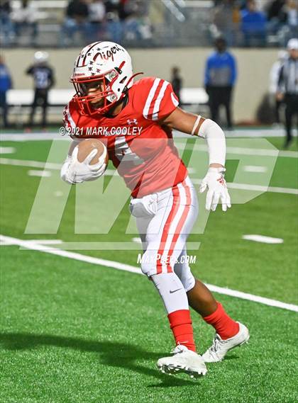Thumbnail 3 in Bremond vs. Chilton (UIL 2A Regional Semi-final) photogallery.