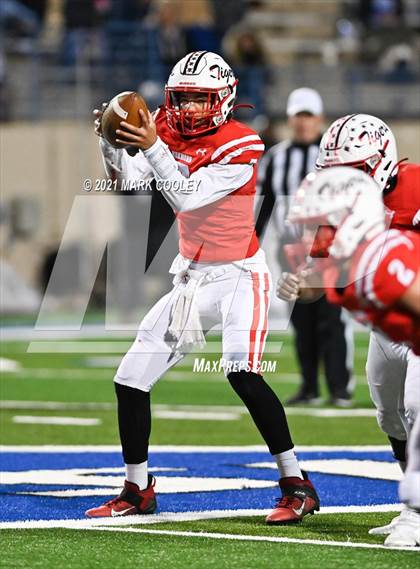 Thumbnail 3 in Bremond vs. Chilton (UIL 2A Regional Semi-final) photogallery.