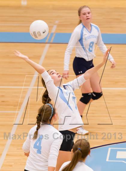 Thumbnail 3 in Langley @ Yorktown photogallery.