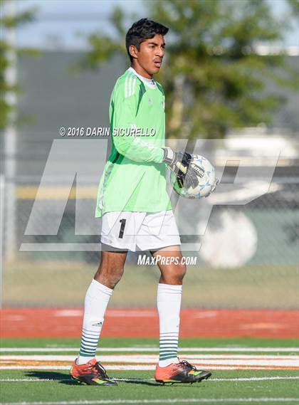 Thumbnail 3 in Dobson vs. Desert Vista (Coyote Classic Tournament) photogallery.