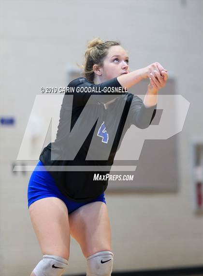 Thumbnail 1 in West Carteret vs Dixon (Joseph L. Beasley Spikefest) photogallery.