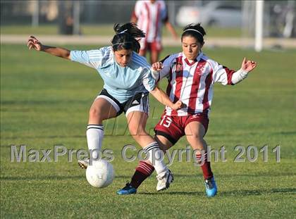 Thumbnail 1 in Bell Gardens @ Arroyo (CIF SS Playoffs) photogallery.