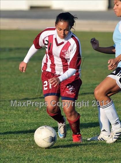 Thumbnail 3 in Bell Gardens @ Arroyo (CIF SS Playoffs) photogallery.