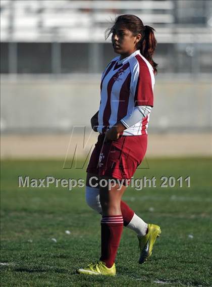 Thumbnail 2 in Bell Gardens @ Arroyo (CIF SS Playoffs) photogallery.