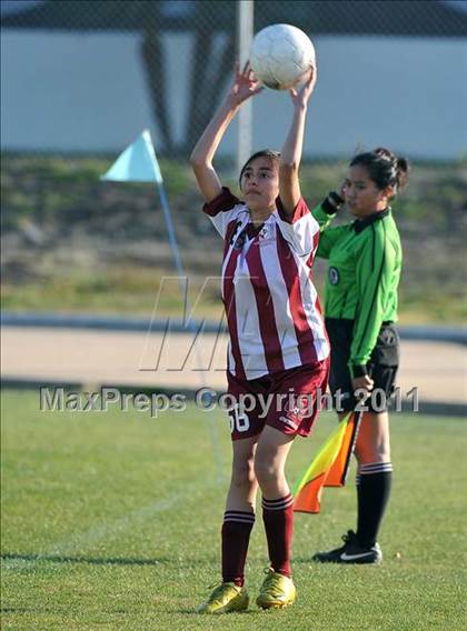 Thumbnail 3 in Bell Gardens @ Arroyo (CIF SS Playoffs) photogallery.