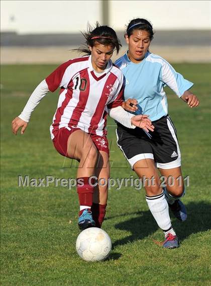 Thumbnail 2 in Bell Gardens @ Arroyo (CIF SS Playoffs) photogallery.