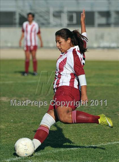 Thumbnail 3 in Bell Gardens @ Arroyo (CIF SS Playoffs) photogallery.