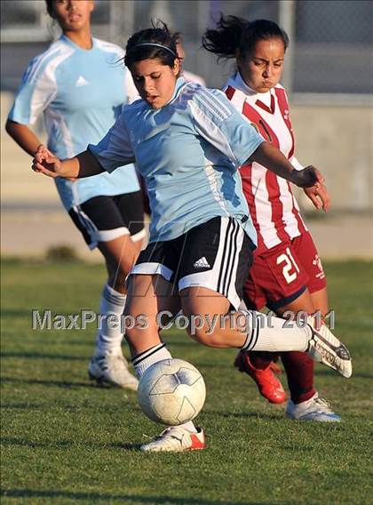 Thumbnail 3 in Bell Gardens @ Arroyo (CIF SS Playoffs) photogallery.