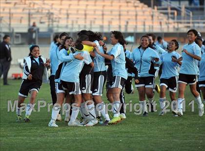 Thumbnail 3 in Bell Gardens @ Arroyo (CIF SS Playoffs) photogallery.