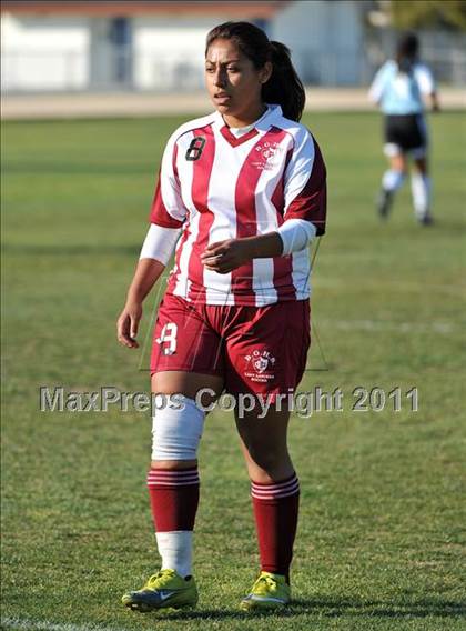 Thumbnail 2 in Bell Gardens @ Arroyo (CIF SS Playoffs) photogallery.