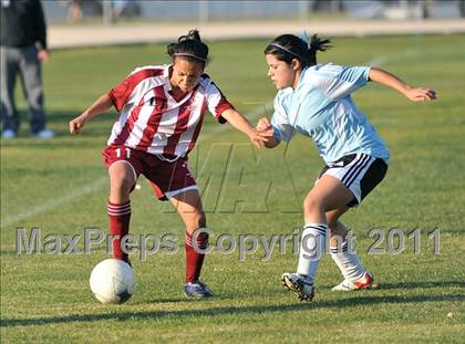 Thumbnail 1 in Bell Gardens @ Arroyo (CIF SS Playoffs) photogallery.