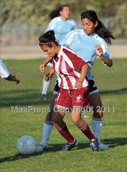 Thumbnail 3 in Bell Gardens @ Arroyo (CIF SS Playoffs) photogallery.