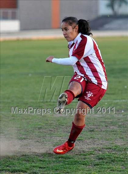 Thumbnail 2 in Bell Gardens @ Arroyo (CIF SS Playoffs) photogallery.