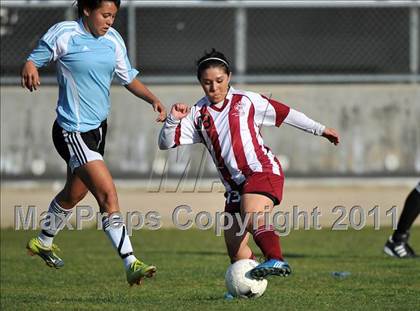 Thumbnail 3 in Bell Gardens @ Arroyo (CIF SS Playoffs) photogallery.