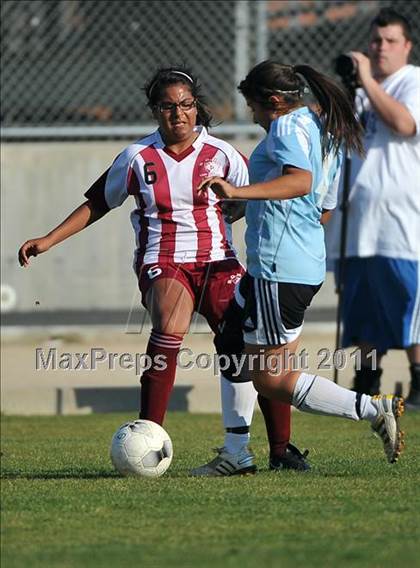 Thumbnail 1 in Bell Gardens @ Arroyo (CIF SS Playoffs) photogallery.
