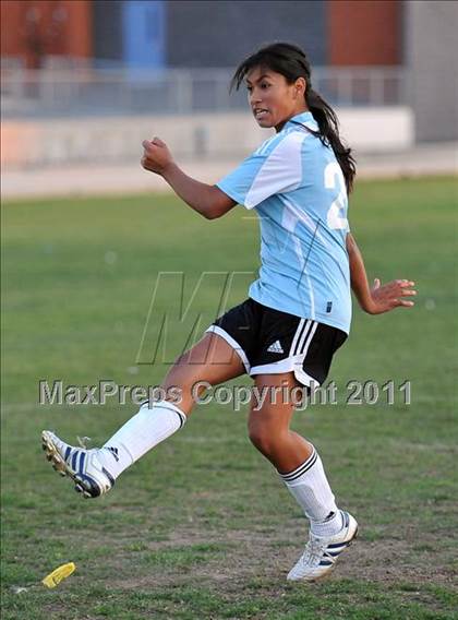 Thumbnail 2 in Bell Gardens @ Arroyo (CIF SS Playoffs) photogallery.
