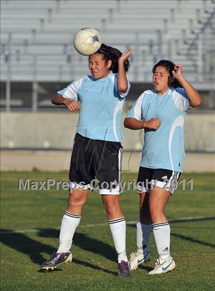 Thumbnail 1 in Bell Gardens @ Arroyo (CIF SS Playoffs) photogallery.