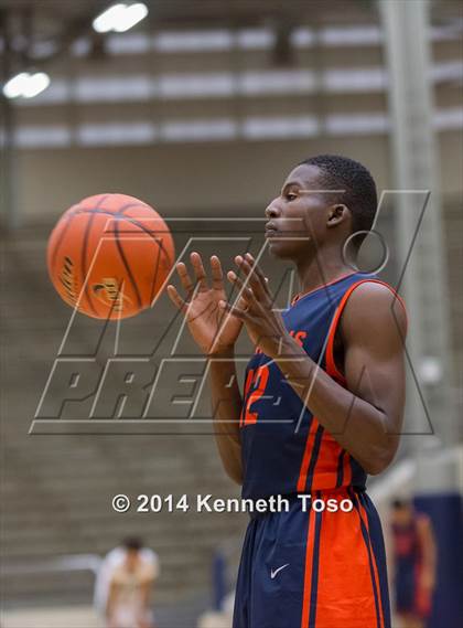 Thumbnail 1 in Brandeis vs. Southwest (SAISD Tournament) photogallery.