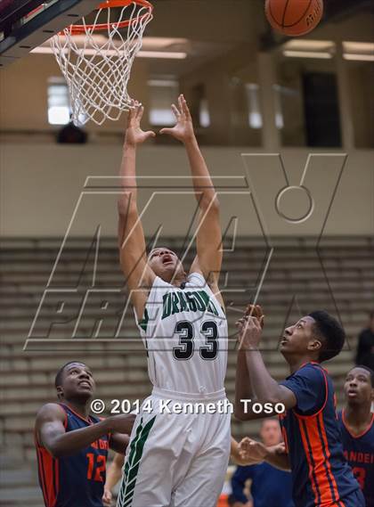 Thumbnail 3 in Brandeis vs. Southwest (SAISD Tournament) photogallery.
