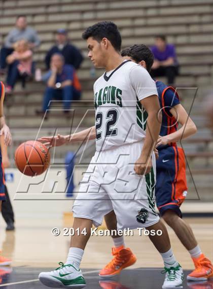 Thumbnail 2 in Brandeis vs. Southwest (SAISD Tournament) photogallery.