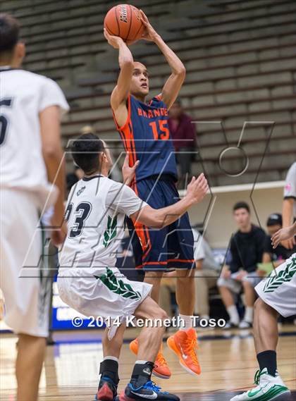 Thumbnail 3 in Brandeis vs. Southwest (SAISD Tournament) photogallery.
