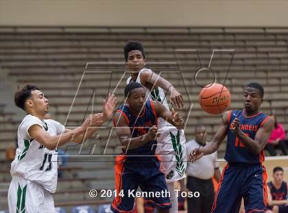 Thumbnail 2 in Brandeis vs. Southwest (SAISD Tournament) photogallery.