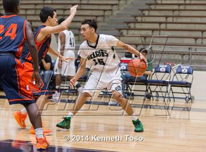 Thumbnail 1 in Brandeis vs. Southwest (SAISD Tournament) photogallery.