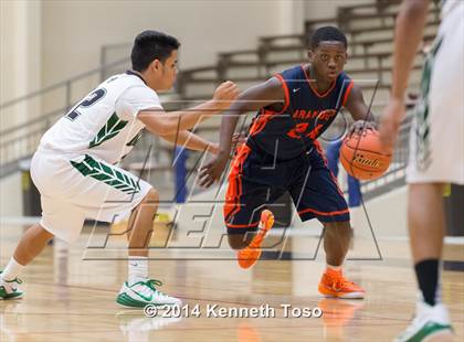 Thumbnail 2 in Brandeis vs. Southwest (SAISD Tournament) photogallery.