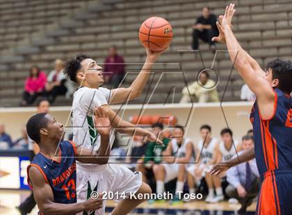 Thumbnail 3 in Brandeis vs. Southwest (SAISD Tournament) photogallery.