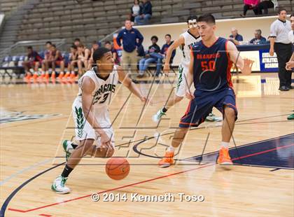 Thumbnail 2 in Brandeis vs. Southwest (SAISD Tournament) photogallery.
