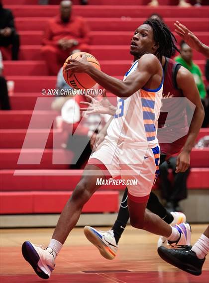 Thumbnail 3 in Westside vs Sumter (Poinsettia Classic) photogallery.