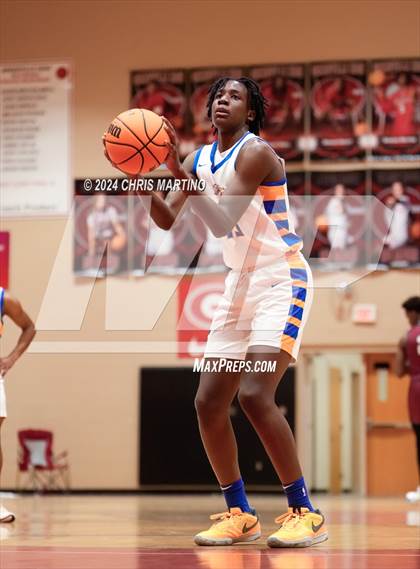 Thumbnail 3 in Westside vs Sumter (Poinsettia Classic) photogallery.