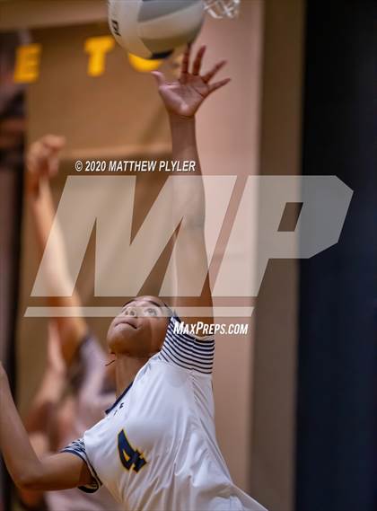 Thumbnail 3 in Fayetteville Academy vs Northwood Temple Academy (NCISAA 2A State Second Round) photogallery.