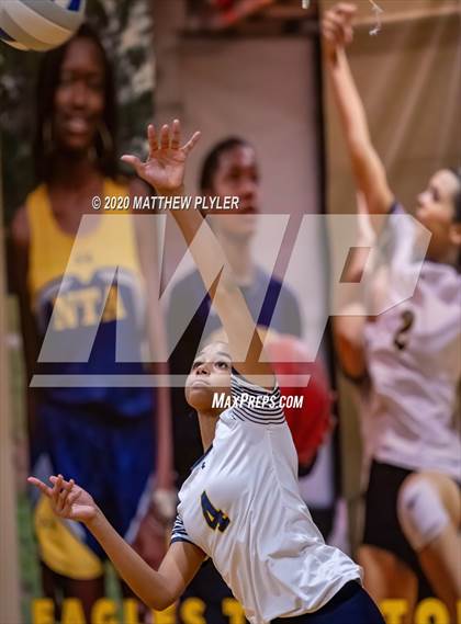Thumbnail 2 in Fayetteville Academy vs Northwood Temple Academy (NCISAA 2A State Second Round) photogallery.