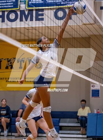 Thumbnail 2 in Fayetteville Academy vs Northwood Temple Academy (NCISAA 2A State Second Round) photogallery.