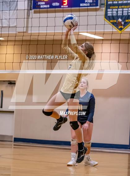 Thumbnail 2 in Fayetteville Academy vs Northwood Temple Academy (NCISAA 2A State Second Round) photogallery.