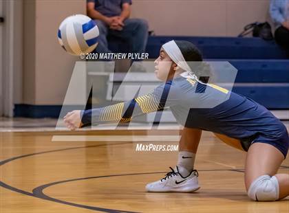 Thumbnail 3 in Fayetteville Academy vs Northwood Temple Academy (NCISAA 2A State Second Round) photogallery.